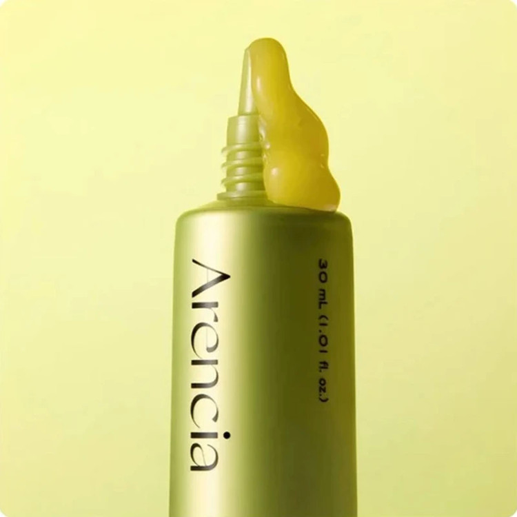 کرم چندمنظوره مرطوبکننده و روشنکننده آرنسیا مدل Vitamin C Booster Shot
