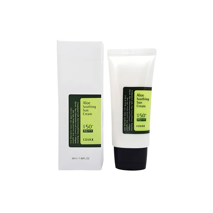 کرم ضد آفتاب تسکین‌دهنده و آبرسان آلوئه‌ورا کوزارکس SPF 50+ PA+++ حجم ۵۰ میلی‌لیتر